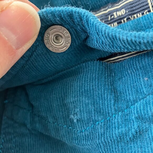 Vintage Diesel small women's teal corduroy l/s button down with pearl snaps - Picture 8 of 8